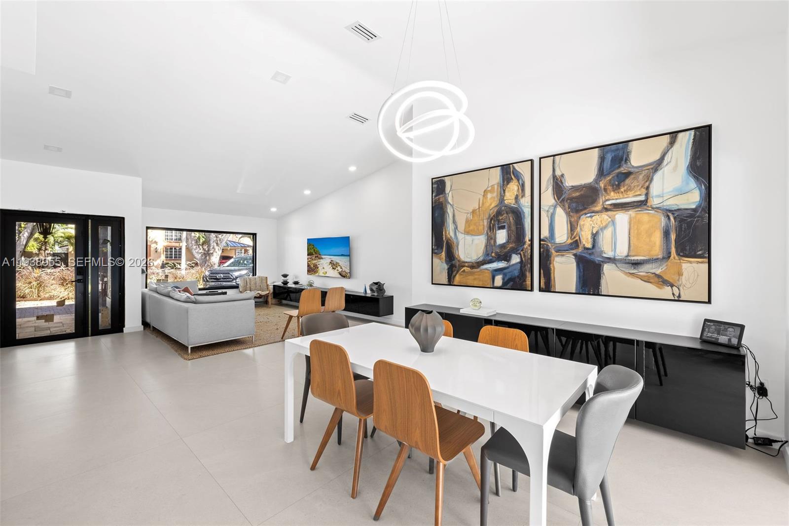 ROYAL OAKS - Residential