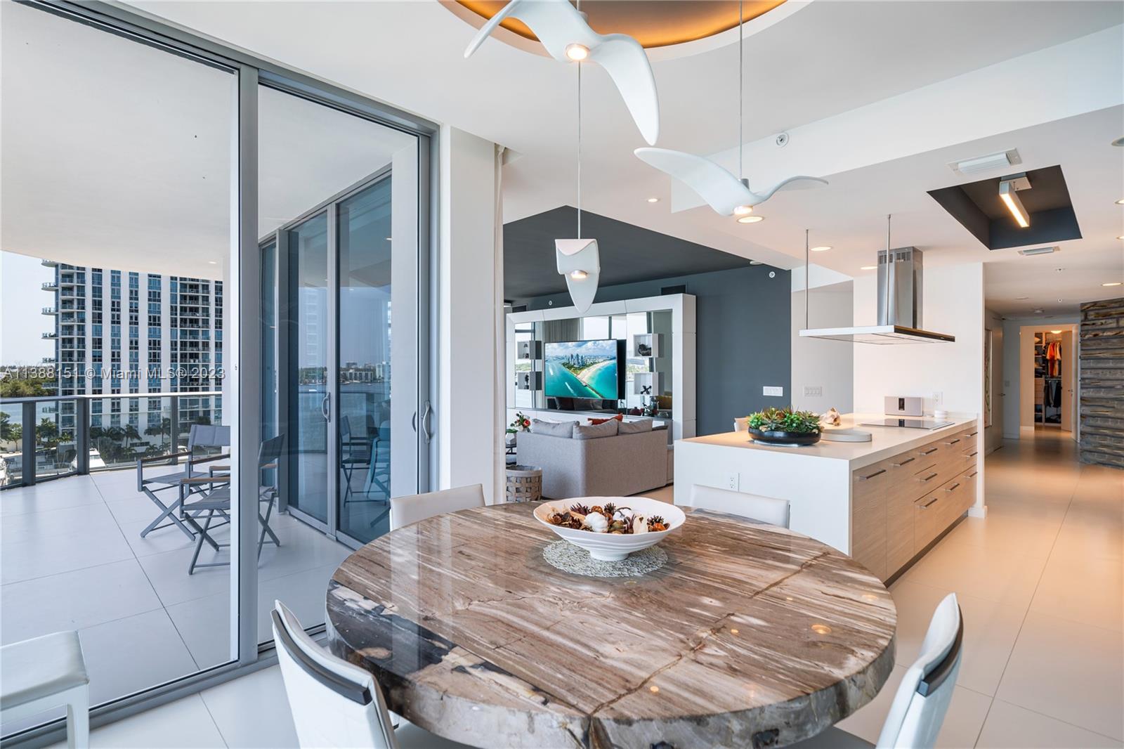 MARINA PALMS RESIDENCES N - Residential