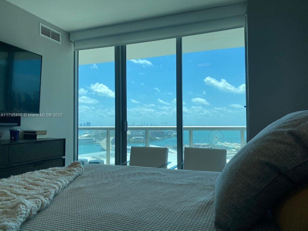 MARINABLUE CONDO - Residential Lease