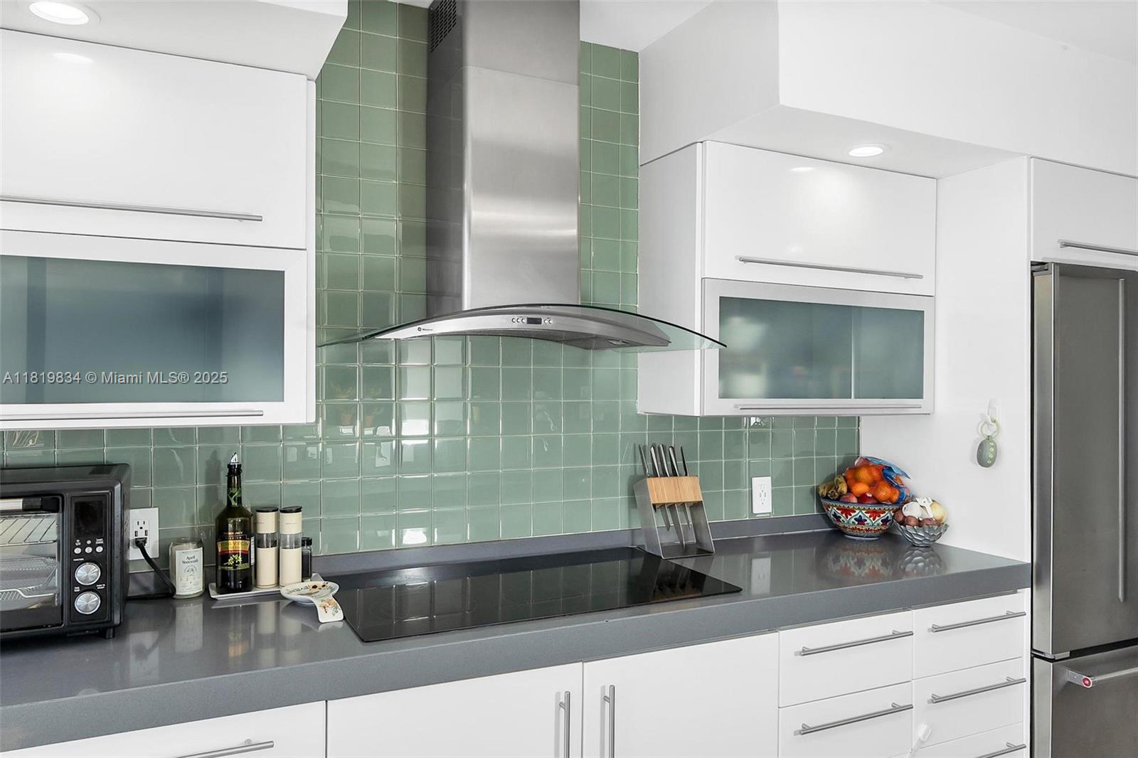 NINE ISLAND AVENUE CONDO - Residential Lease