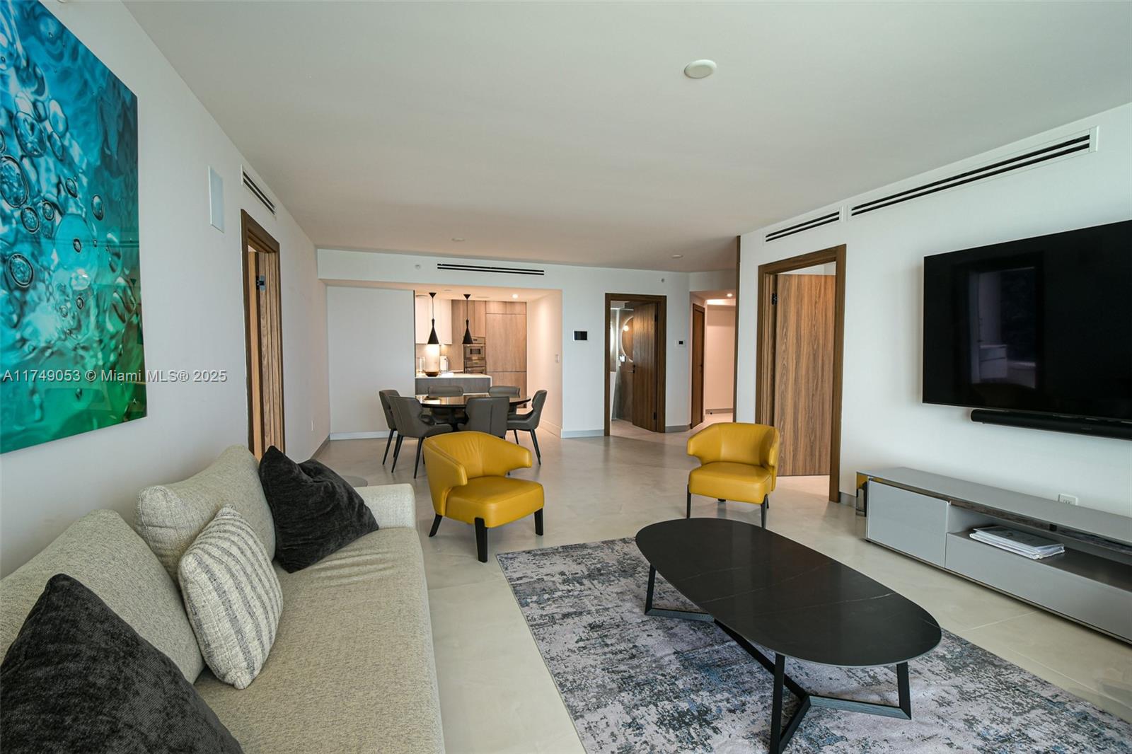 LA PERLA CONDO - Residential Lease