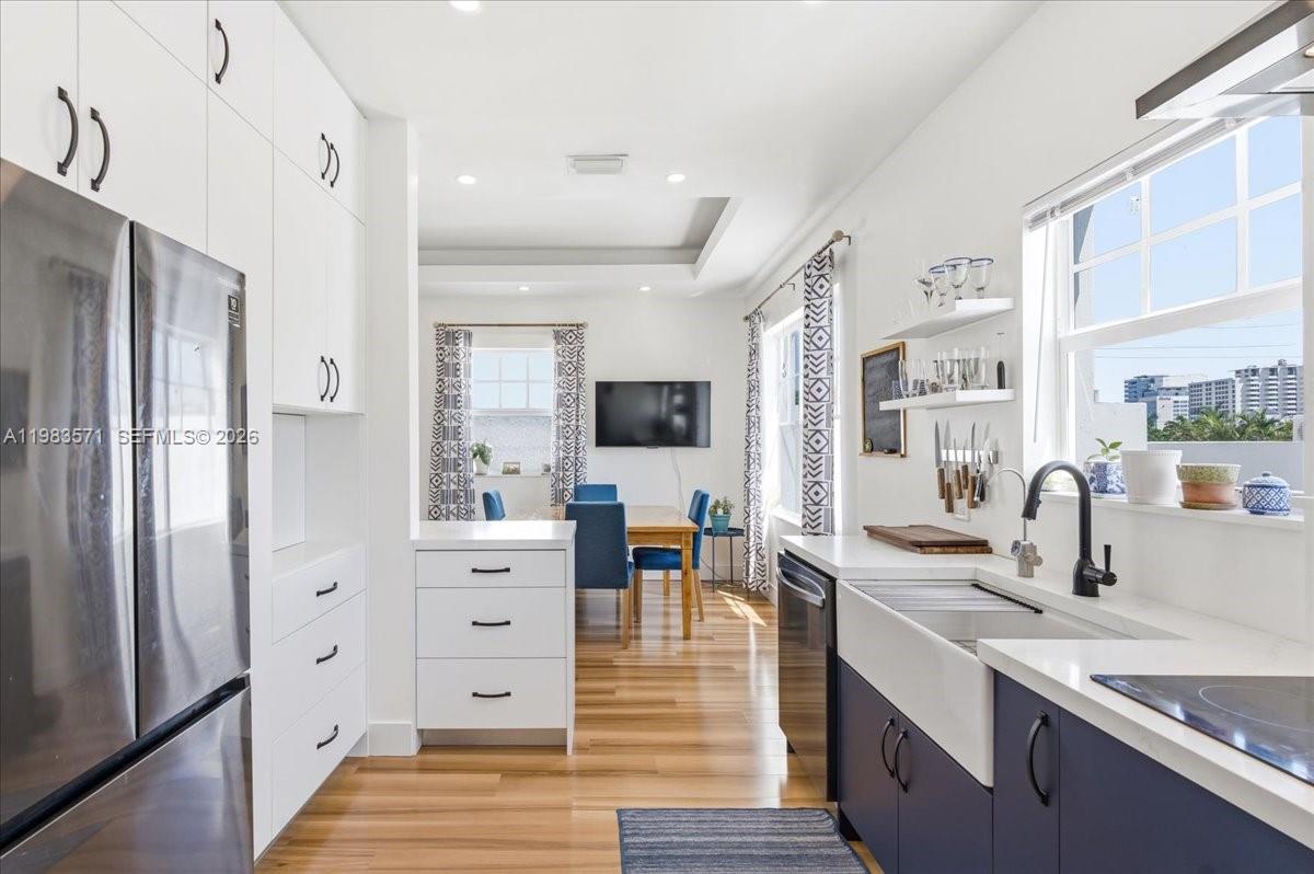 THE PINES AND THE PALMS C - Residential