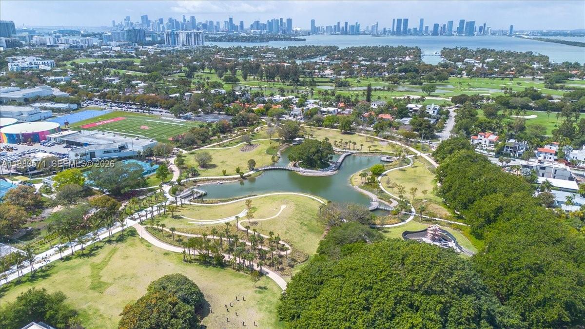 THE PINES AND THE PALMS C - Residential