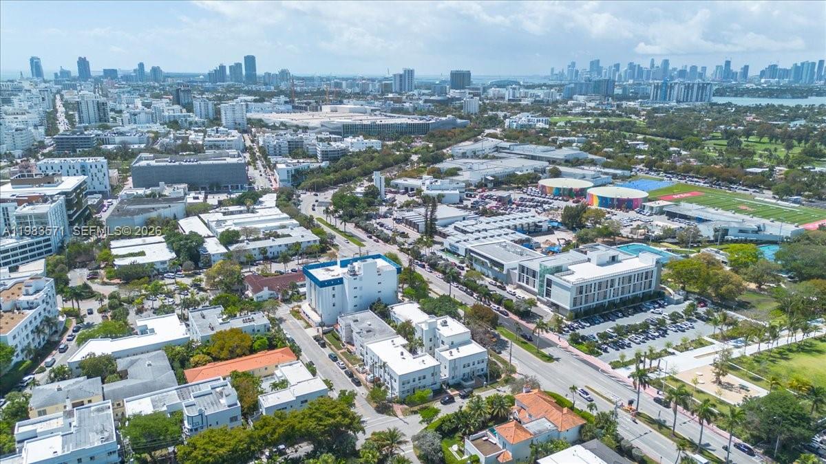 THE PINES AND THE PALMS C - Residential