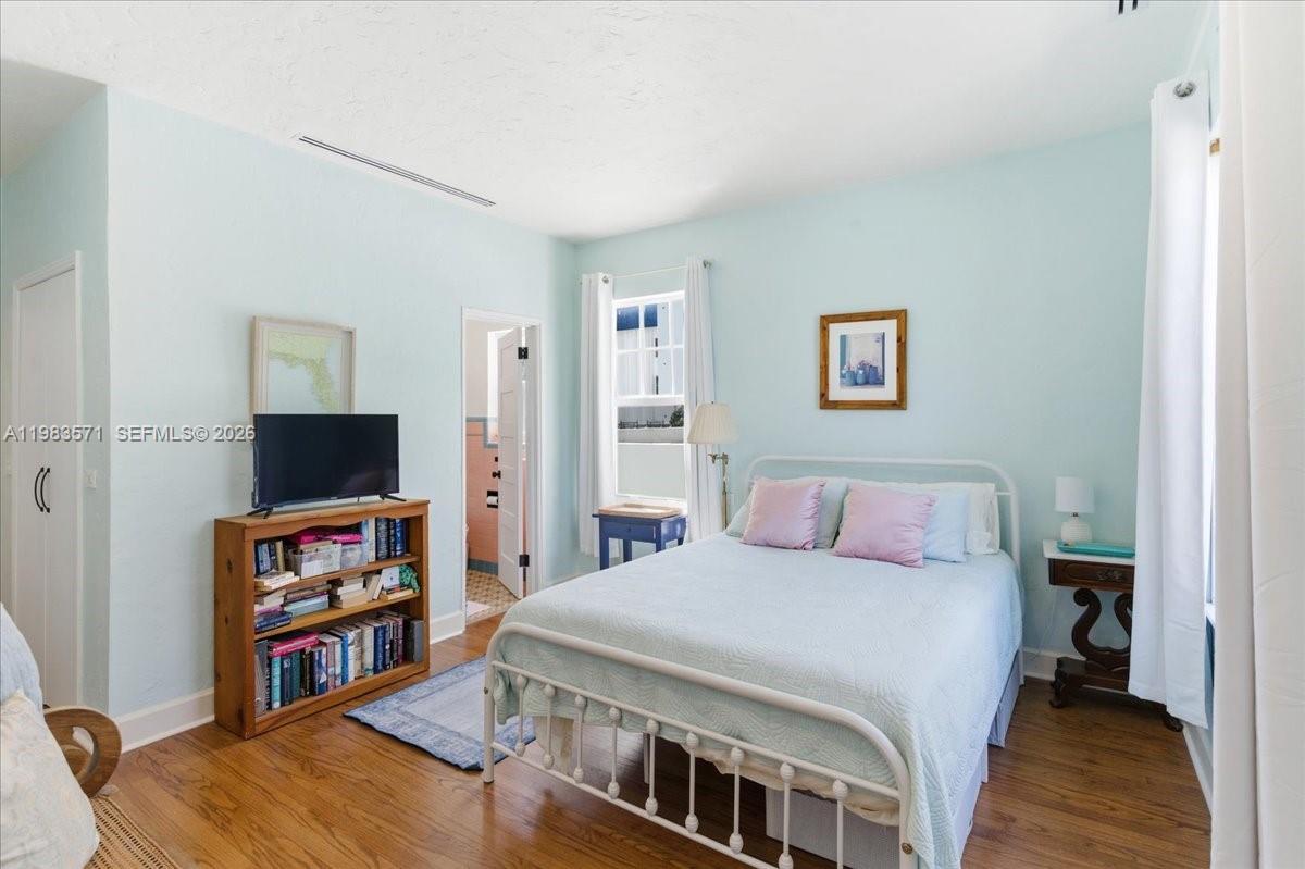 THE PINES AND THE PALMS C - Residential