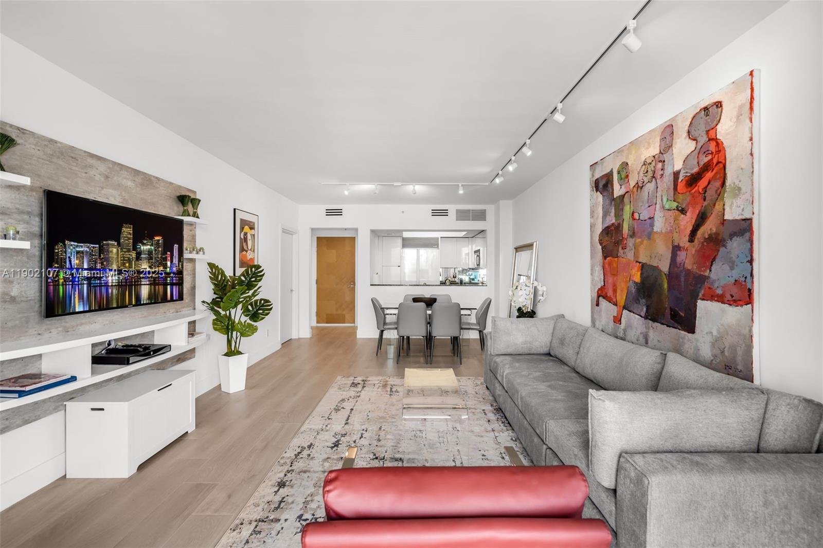 1500 Ocean Dr 1109