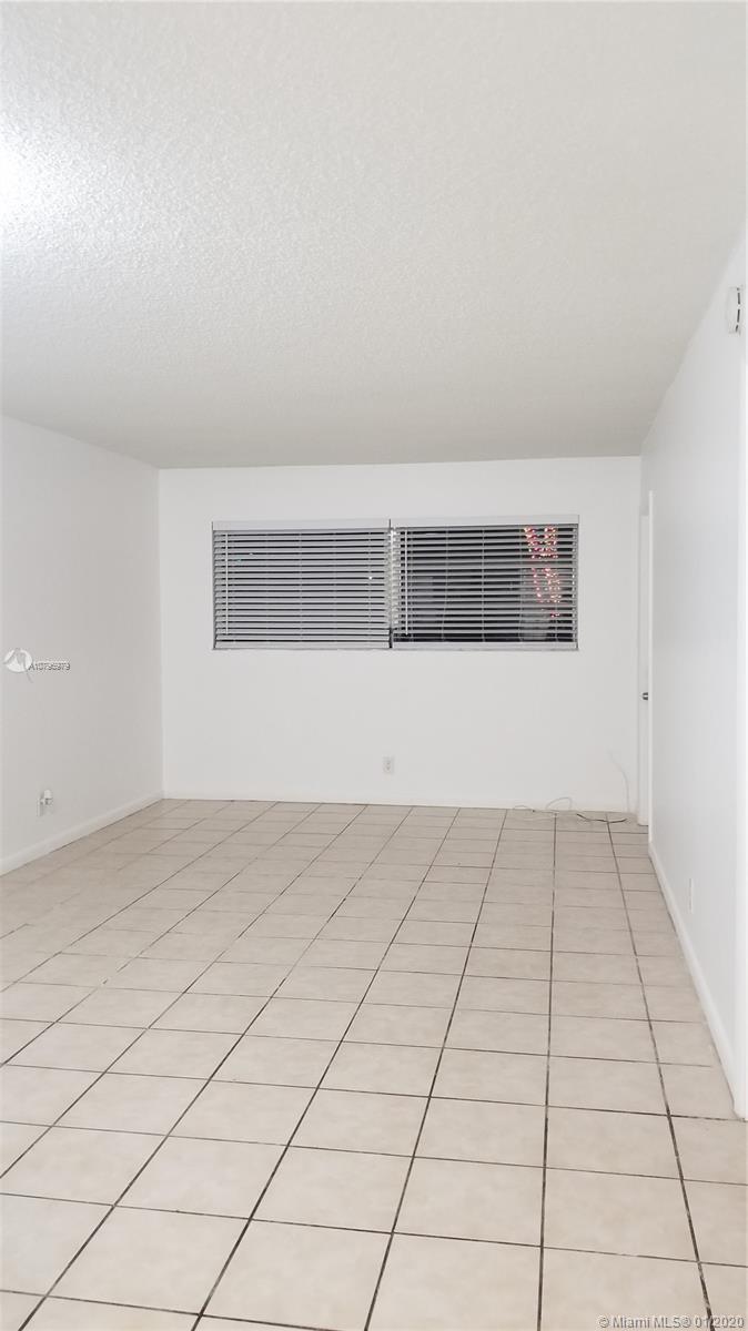 PARKSIDE TOWERS CONDO - Residential Lease