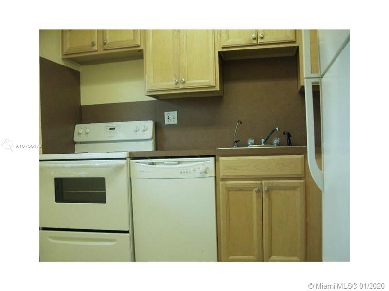 PARKSIDE TOWERS CONDO - Residential Lease