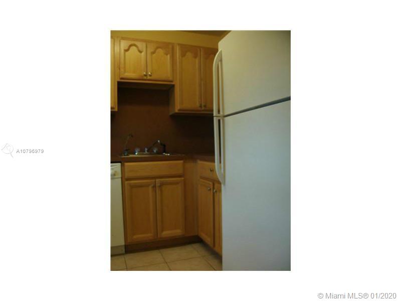 PARKSIDE TOWERS CONDO - Residential Lease