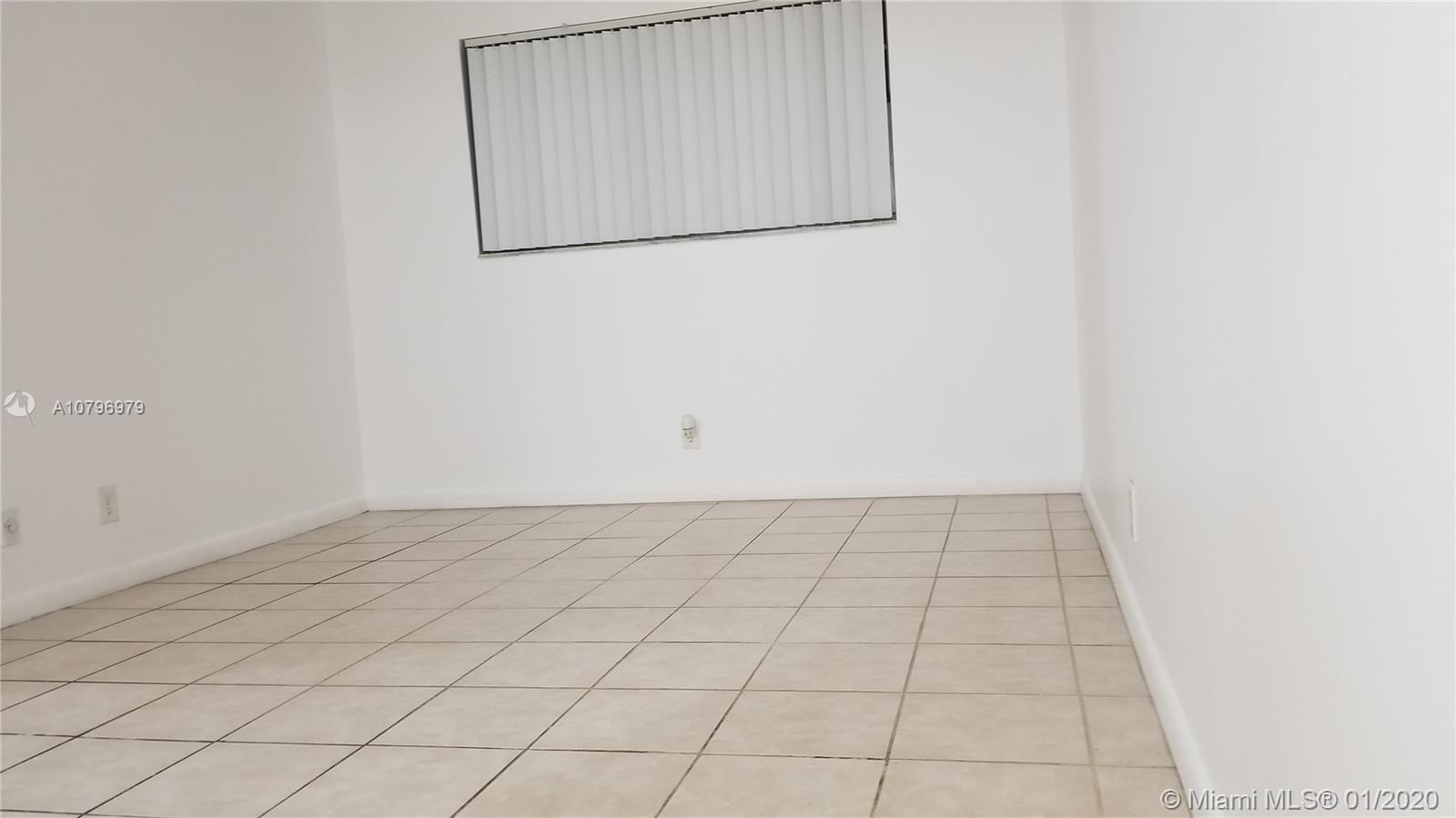 PARKSIDE TOWERS CONDO - Residential Lease