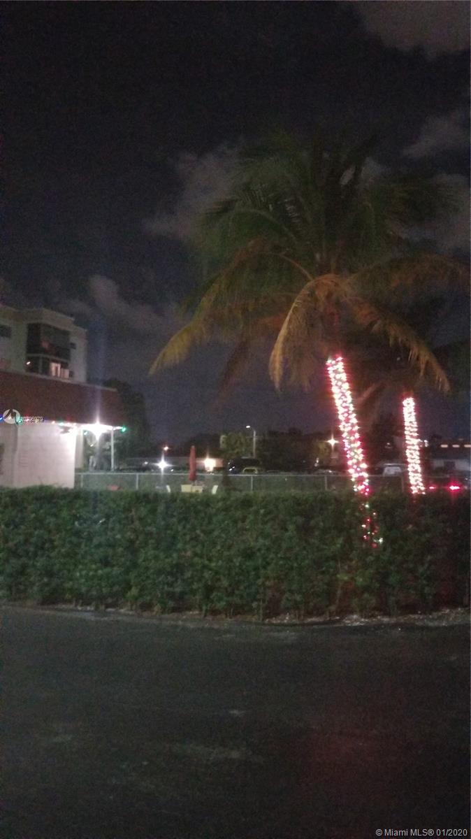 PARKSIDE TOWERS CONDO - Residential Lease