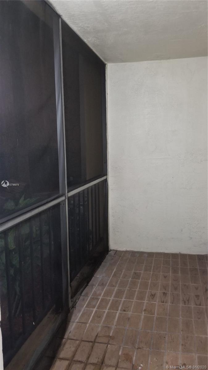 PARKSIDE TOWERS CONDO - Residential Lease