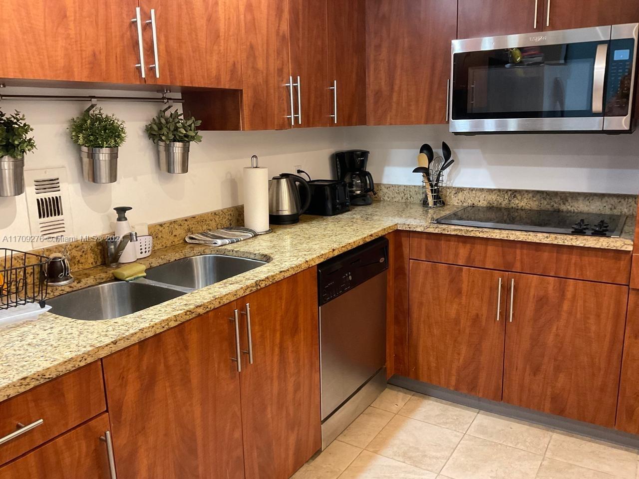 4001 S Ocean Dr 16G