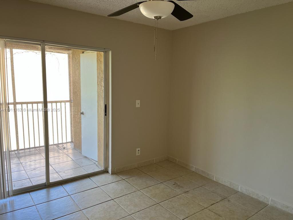 WINDWARD LAKES CONDO - Residential Lease