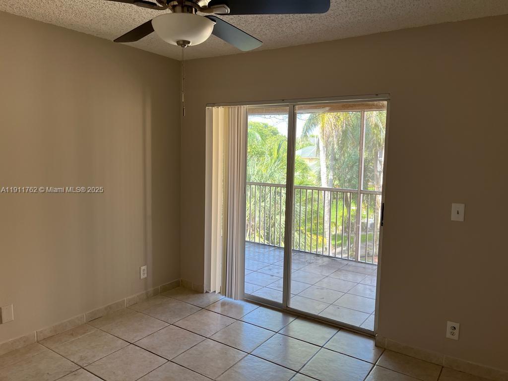 WINDWARD LAKES CONDO - Residential Lease
