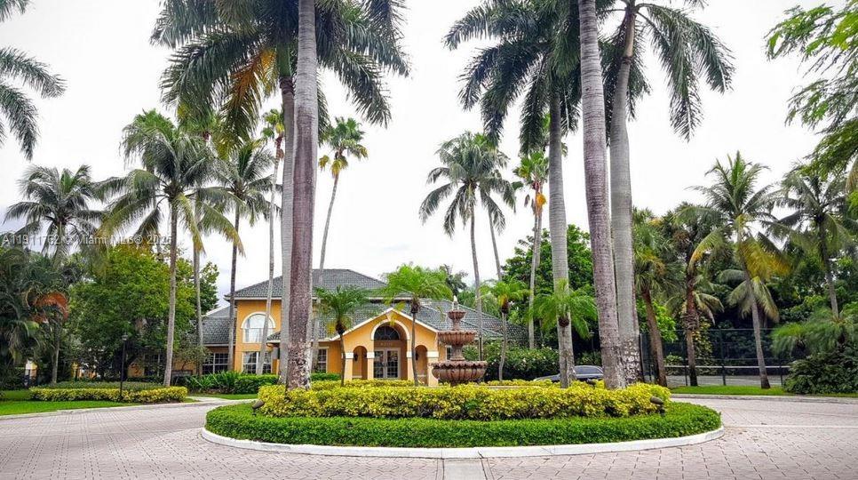 WINDWARD LAKES CONDO - Residential Lease