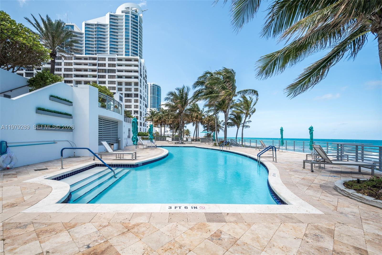 DIPLOMAT OCEANFRONT RESID - Residential Lease