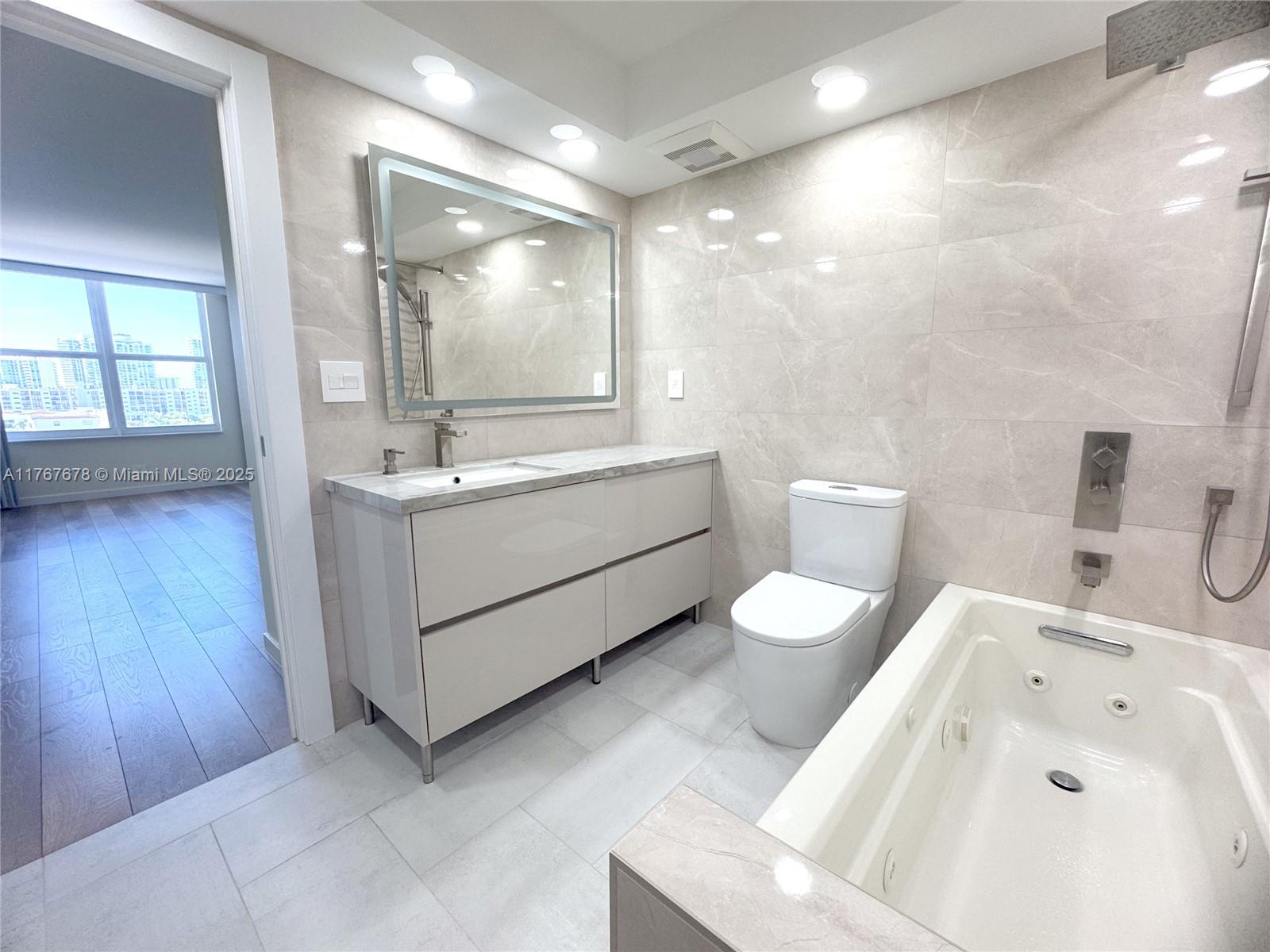 WINSTON TOWER 300 CONDO - Residential