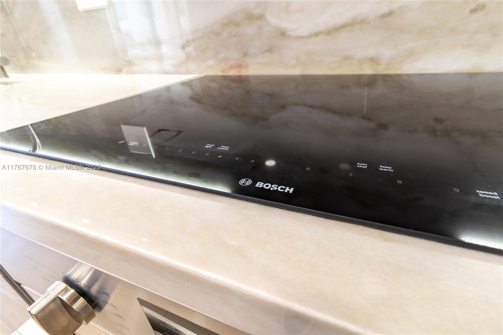 WINSTON TOWER 300 CONDO - Residential