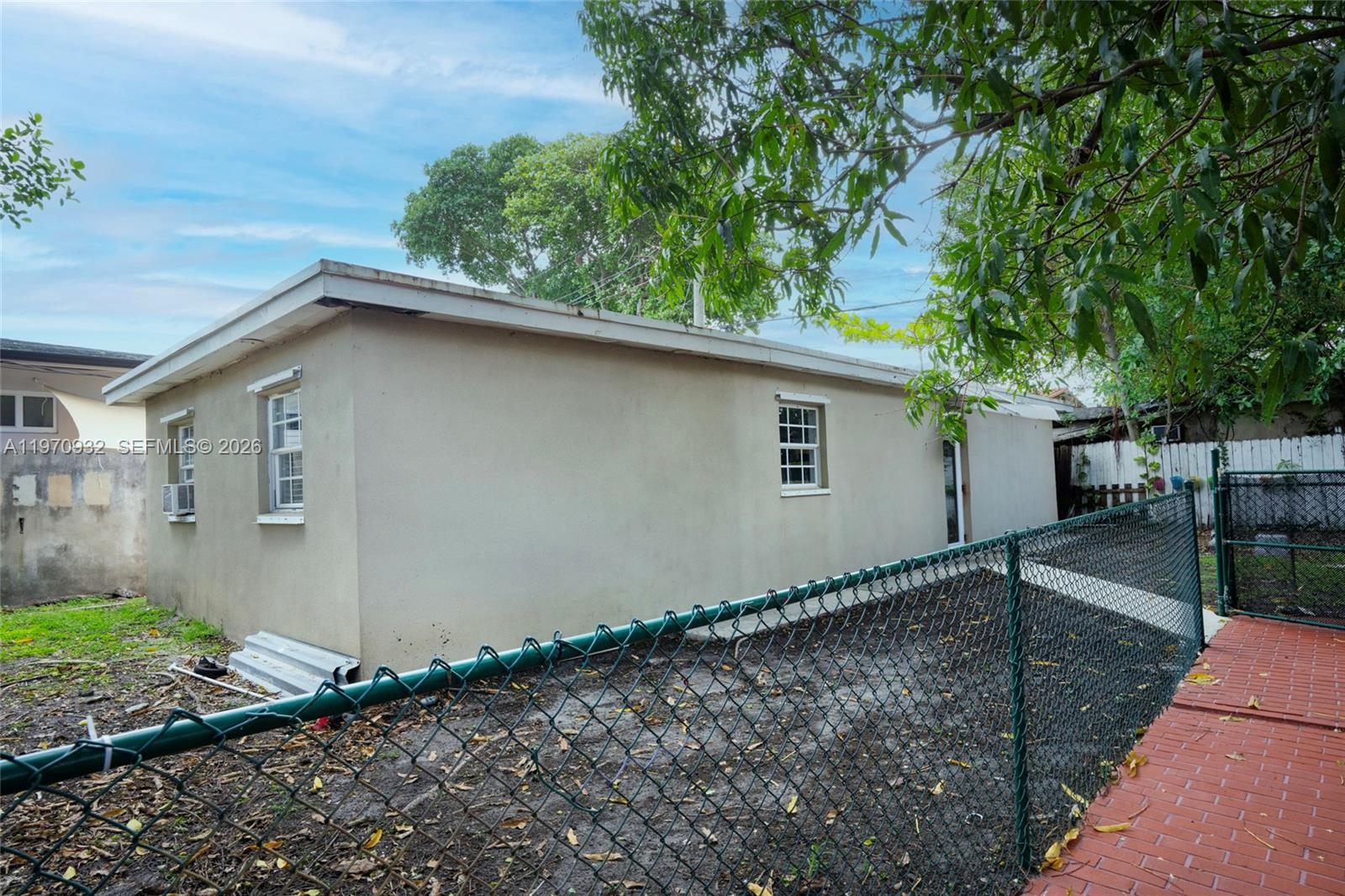 TAMIAMI TRAIL PARK - Residential