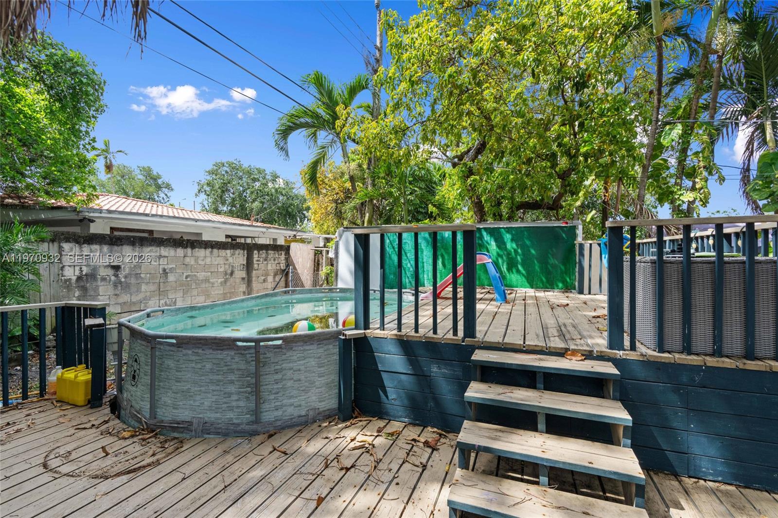 TAMIAMI TRAIL PARK - Residential