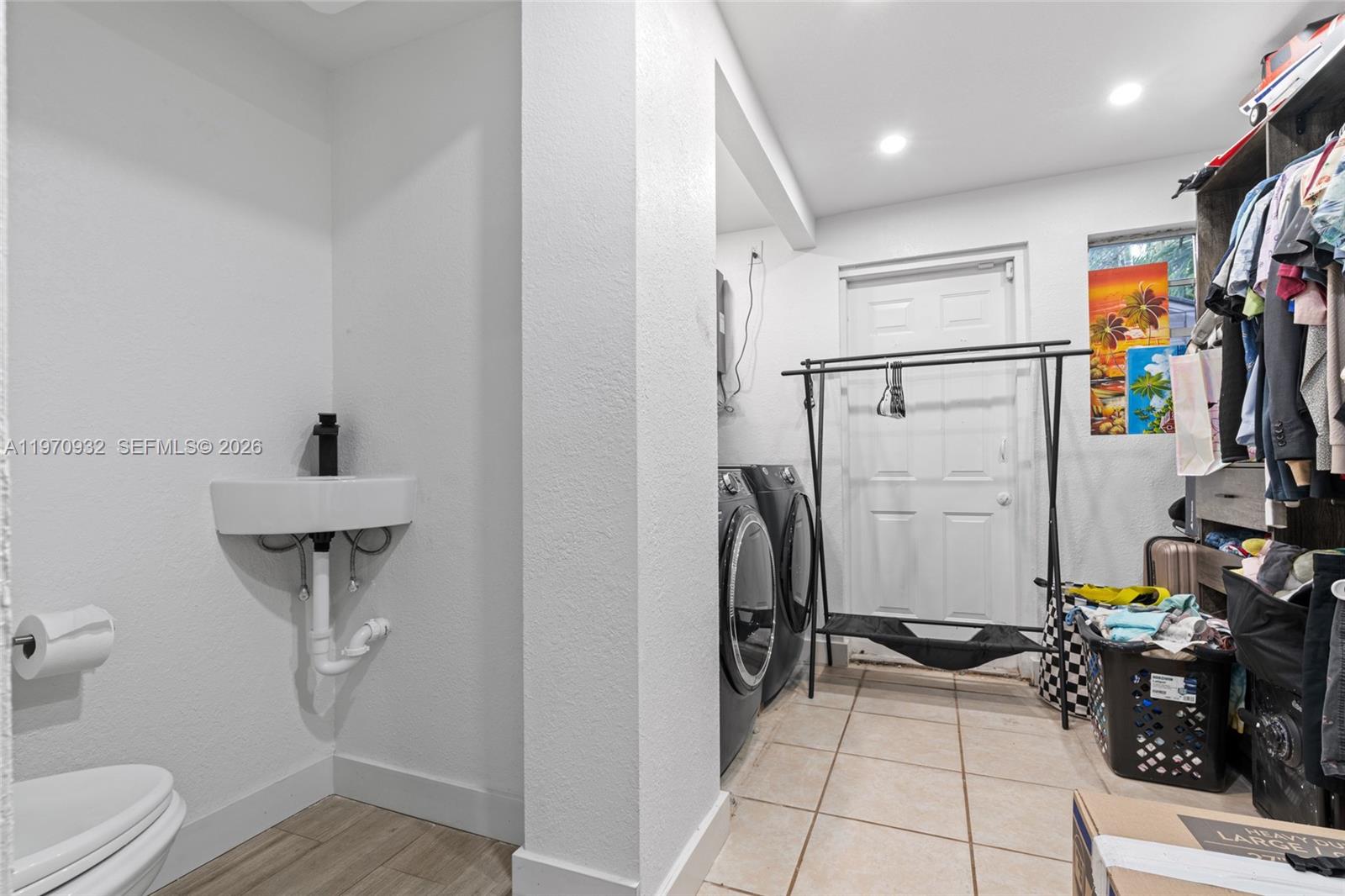 TAMIAMI TRAIL PARK - Residential