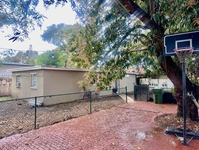 TAMIAMI TRAIL PARK - Residential