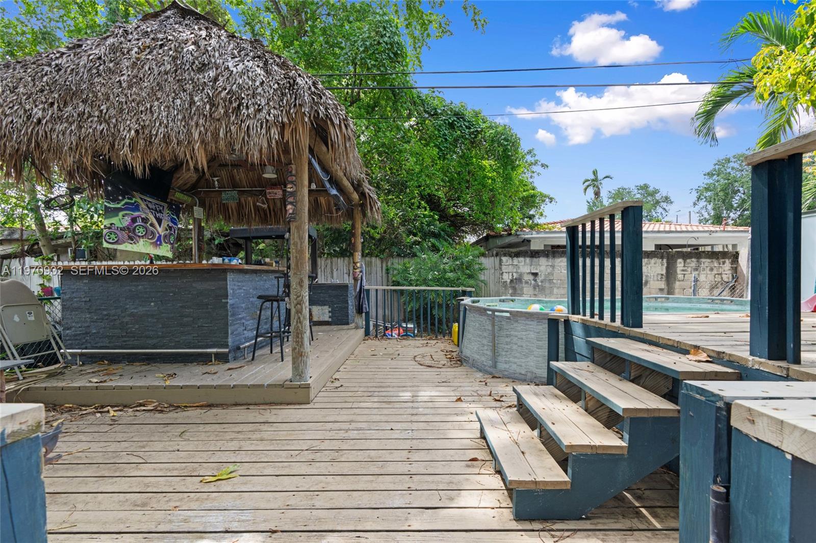 TAMIAMI TRAIL PARK - Residential
