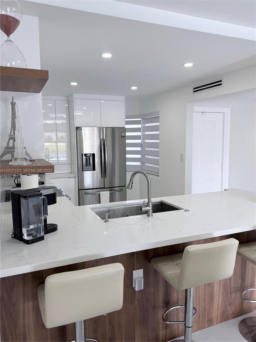 FAIRWAY GREENS CONDO HOME - Residential