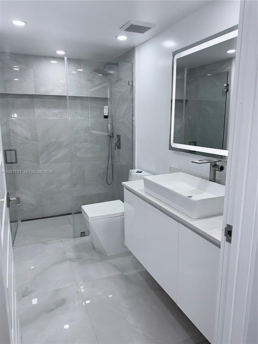 FAIRWAY GREENS CONDO HOME - Residential