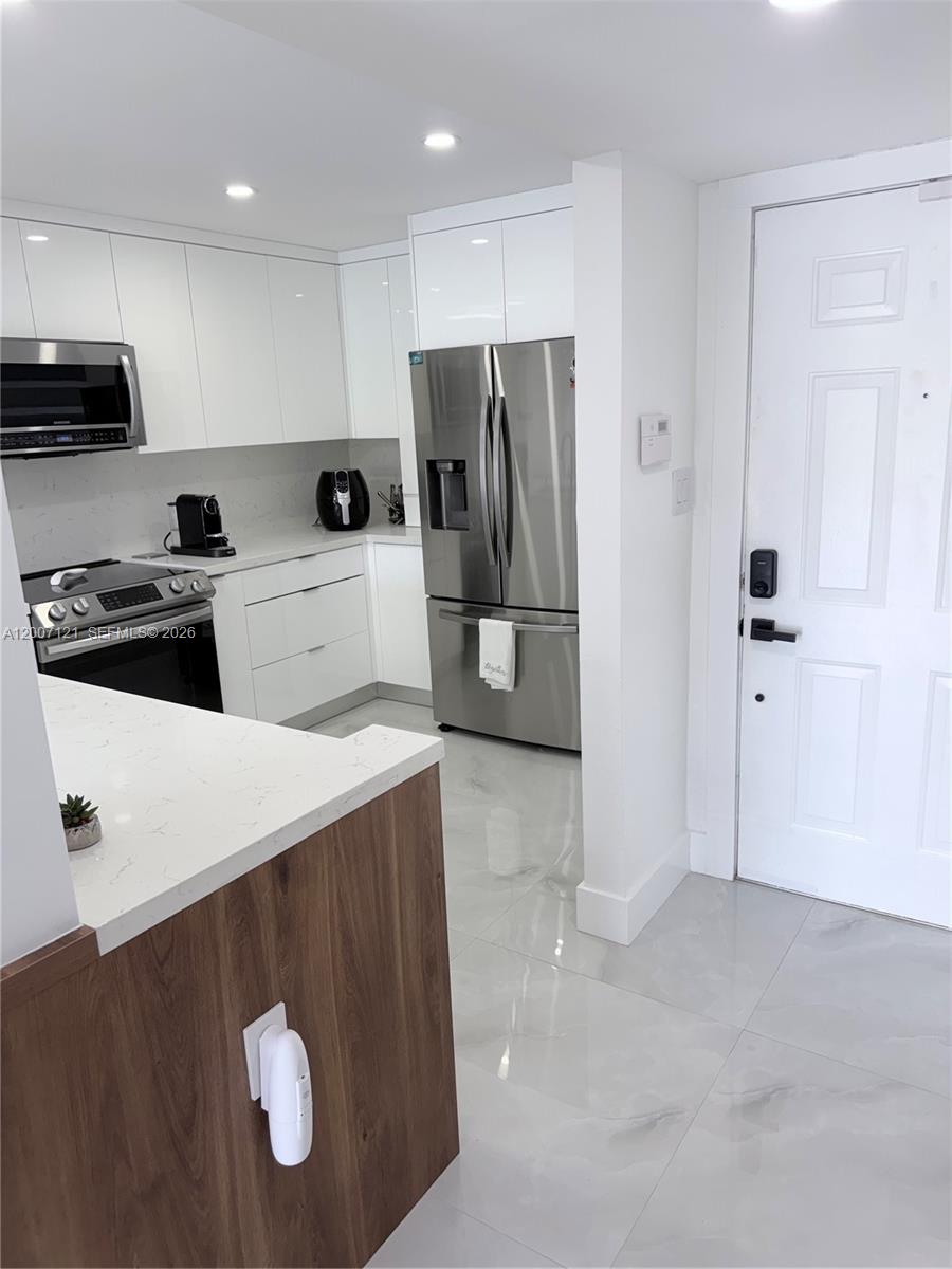 FAIRWAY GREENS CONDO HOME - Residential