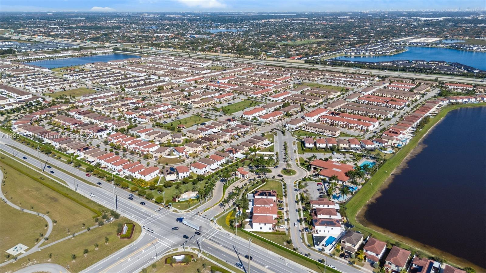 AQUABELLA SECTION TWO - Residential