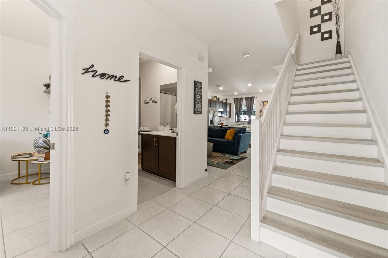 AQUABELLA SECTION TWO - Residential