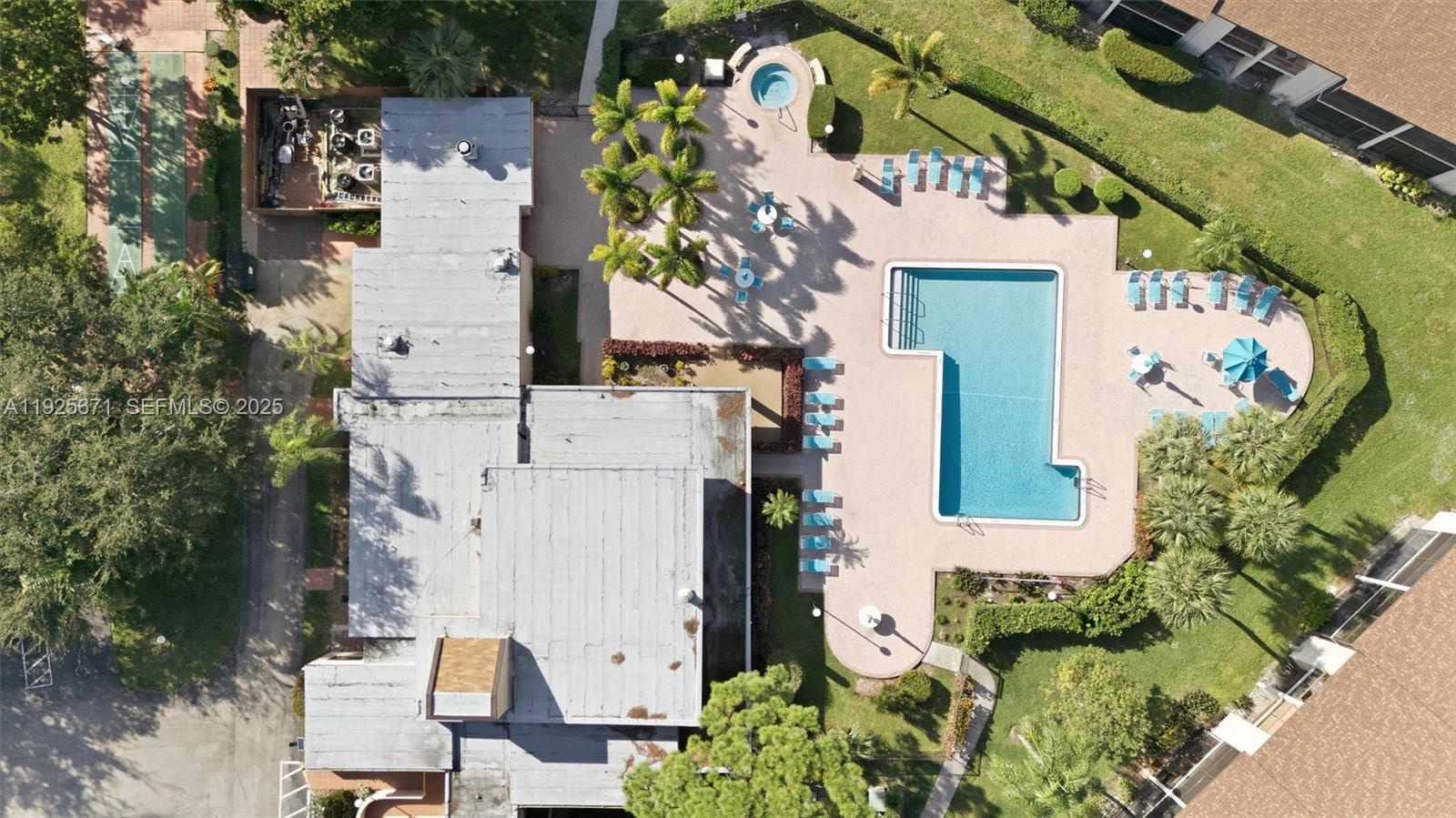 MEADOWRIDGE CONDO - Residential