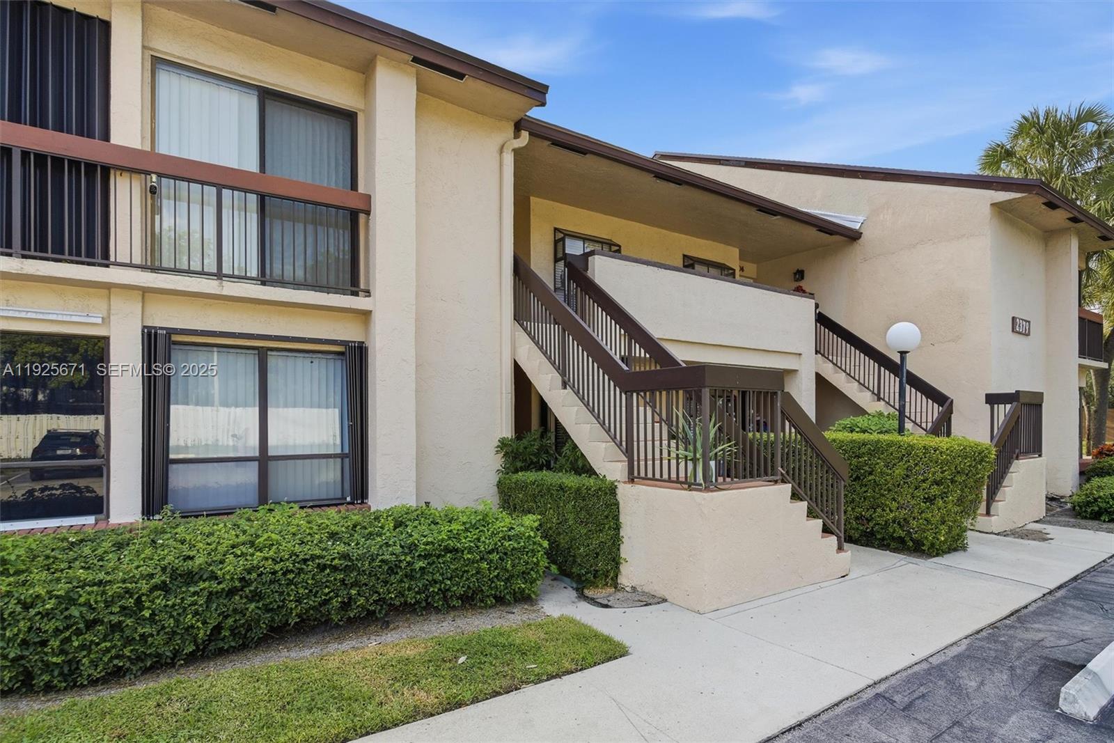 MEADOWRIDGE CONDO - Residential