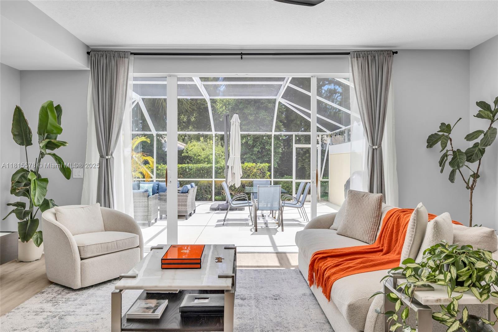 CATALINA LAKES - Residential Lease