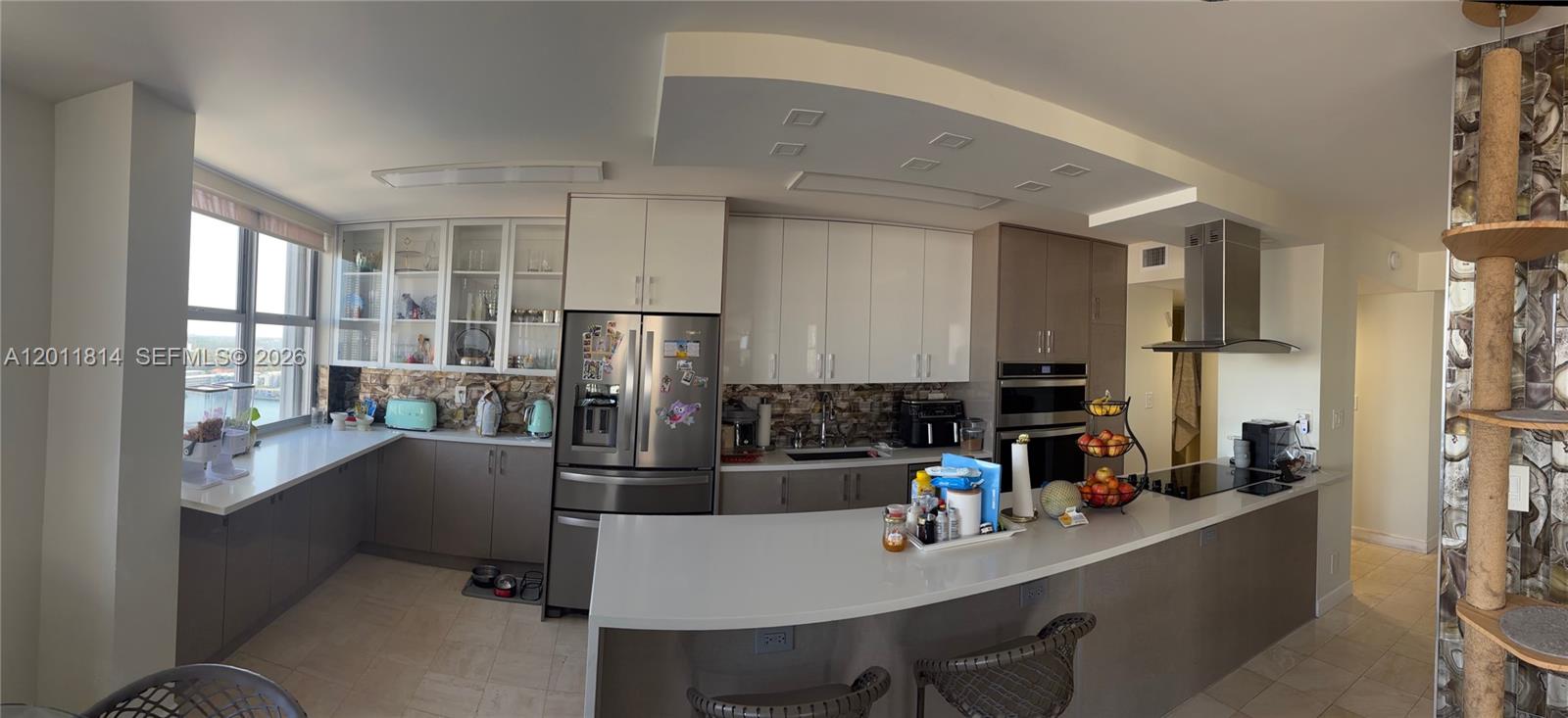WINSTON TOWERS 100 CONDO - Residential