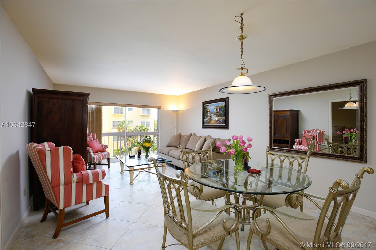 VILLAGE OF KINGS CREEK CO - Residential Lease