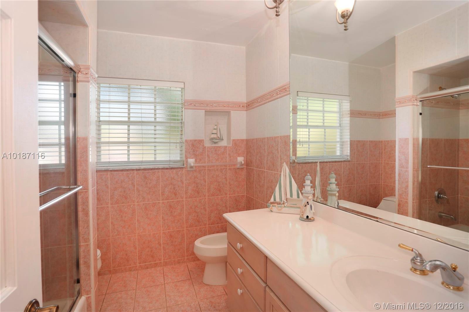 Bay Heights 1st Add - Residential