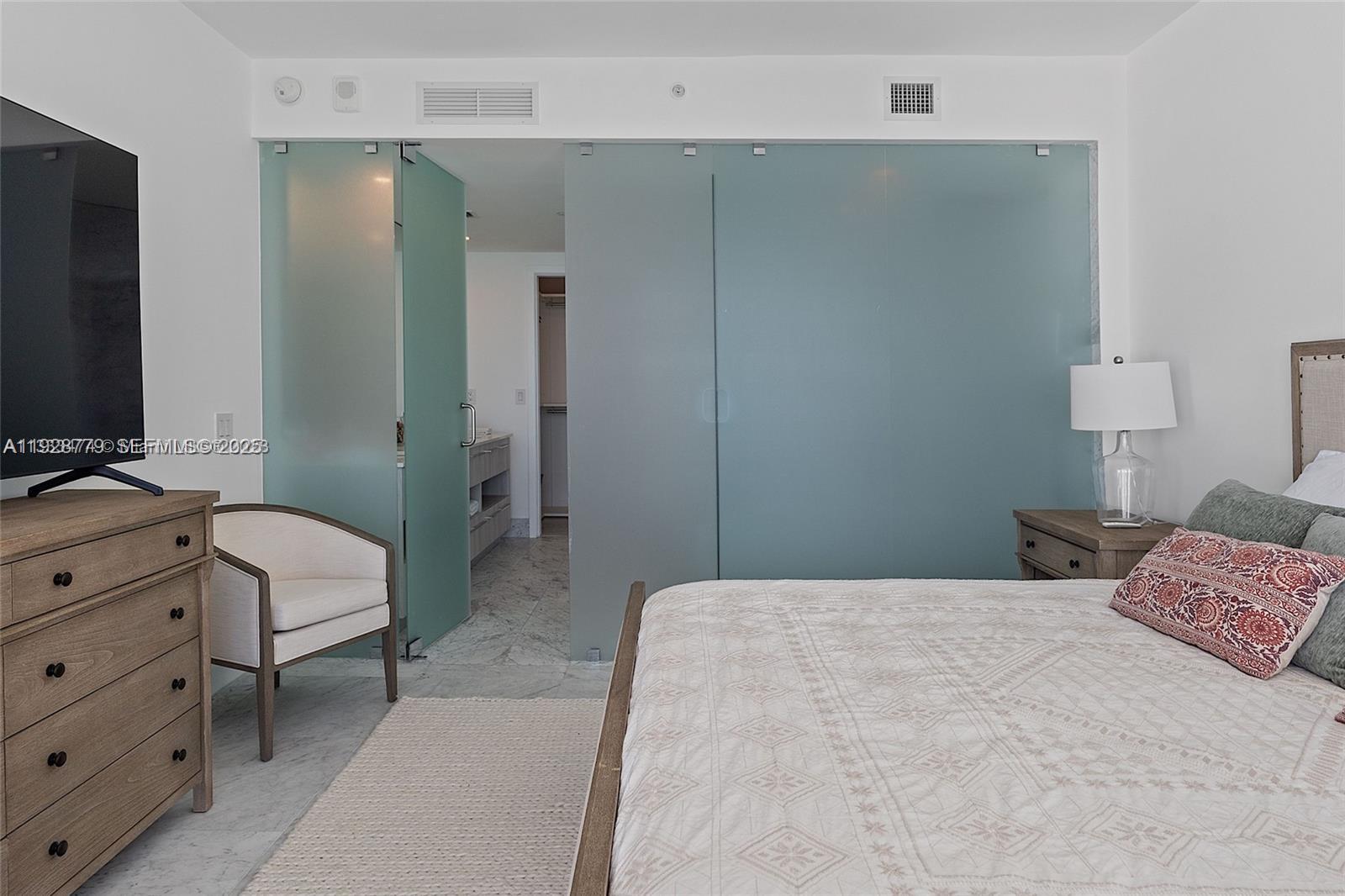 ONE PARAISO CONDO - Residential Lease