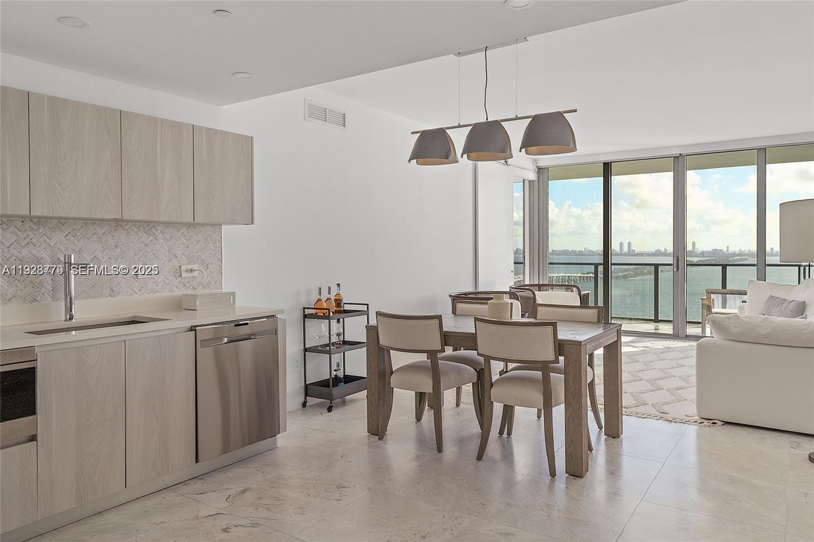 ONE PARAISO CONDO - Residential Lease