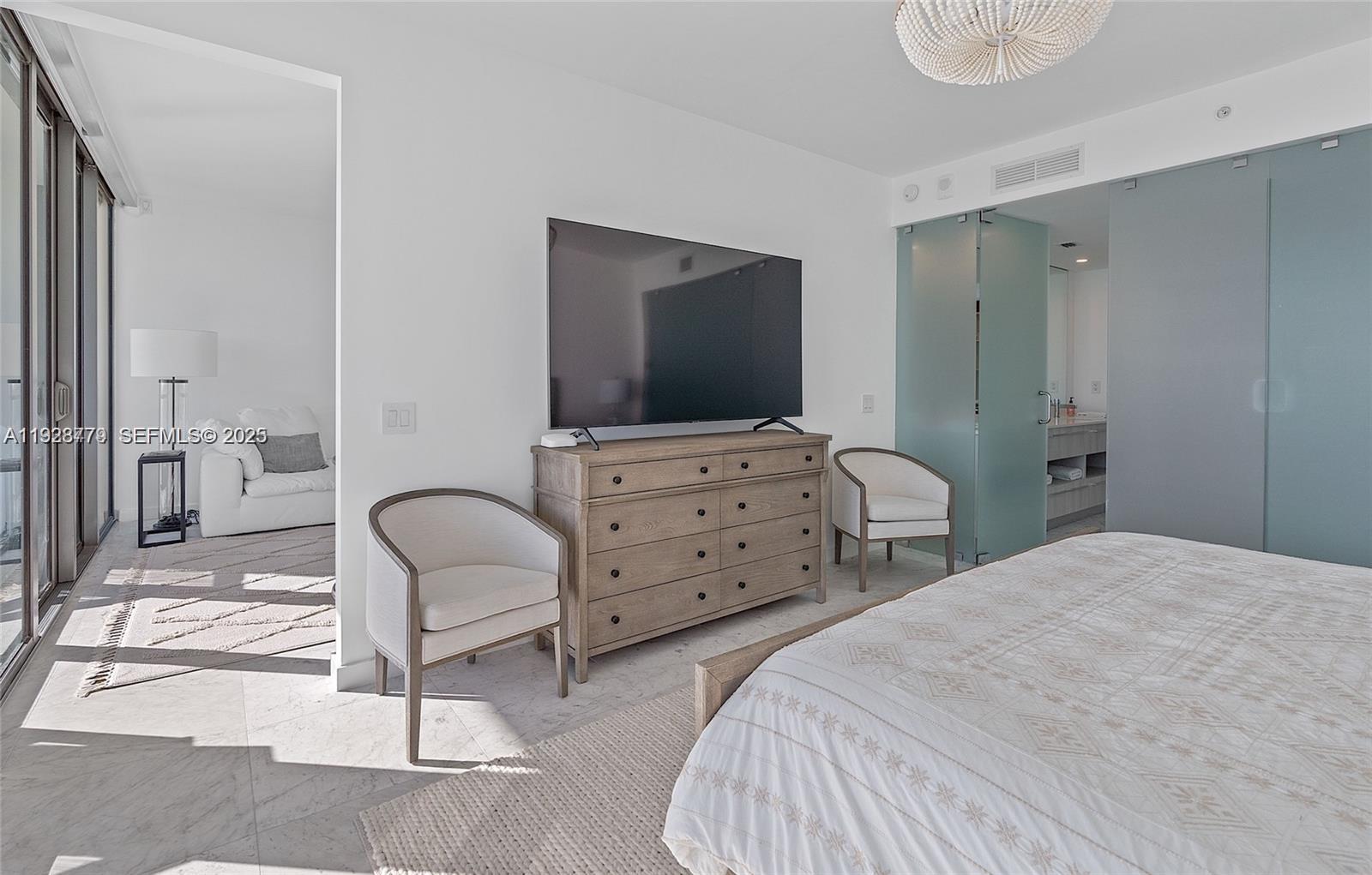 ONE PARAISO CONDO - Residential Lease