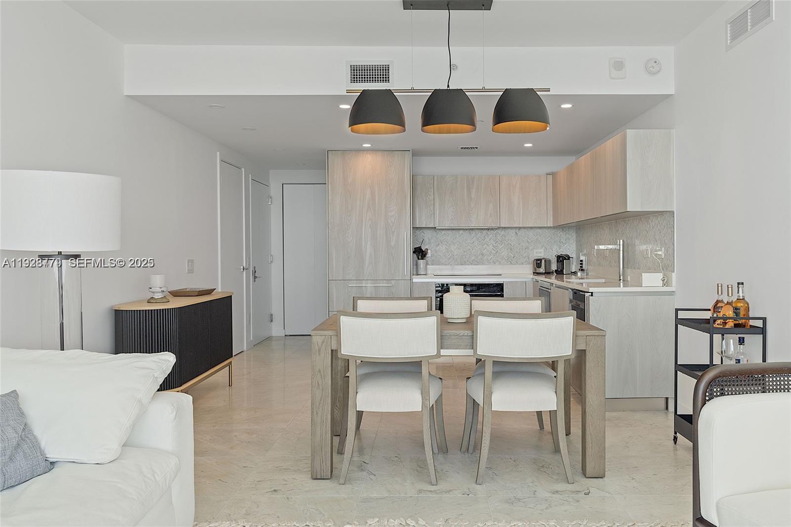 ONE PARAISO CONDO - Residential Lease