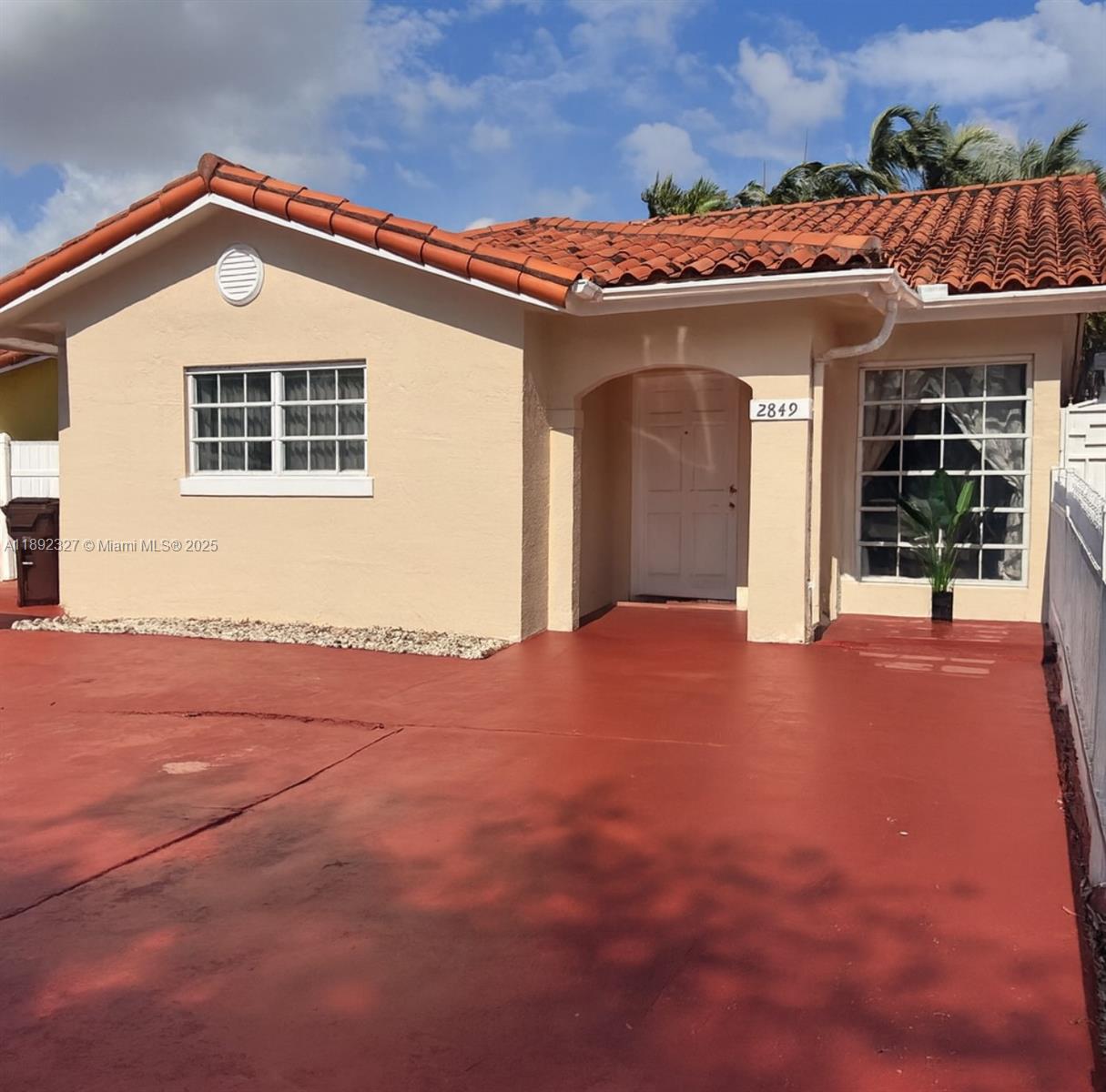 UNIVERSAL DREAM HOMES - Residential