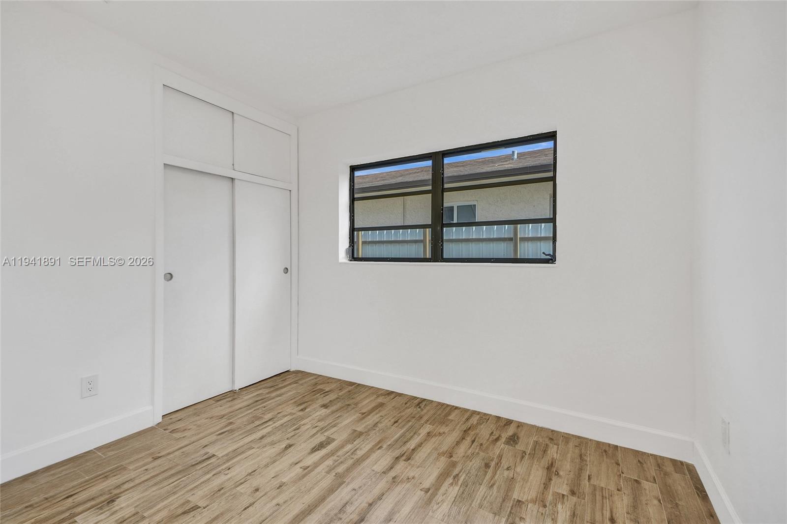 INGLESIDE PARK - Residential