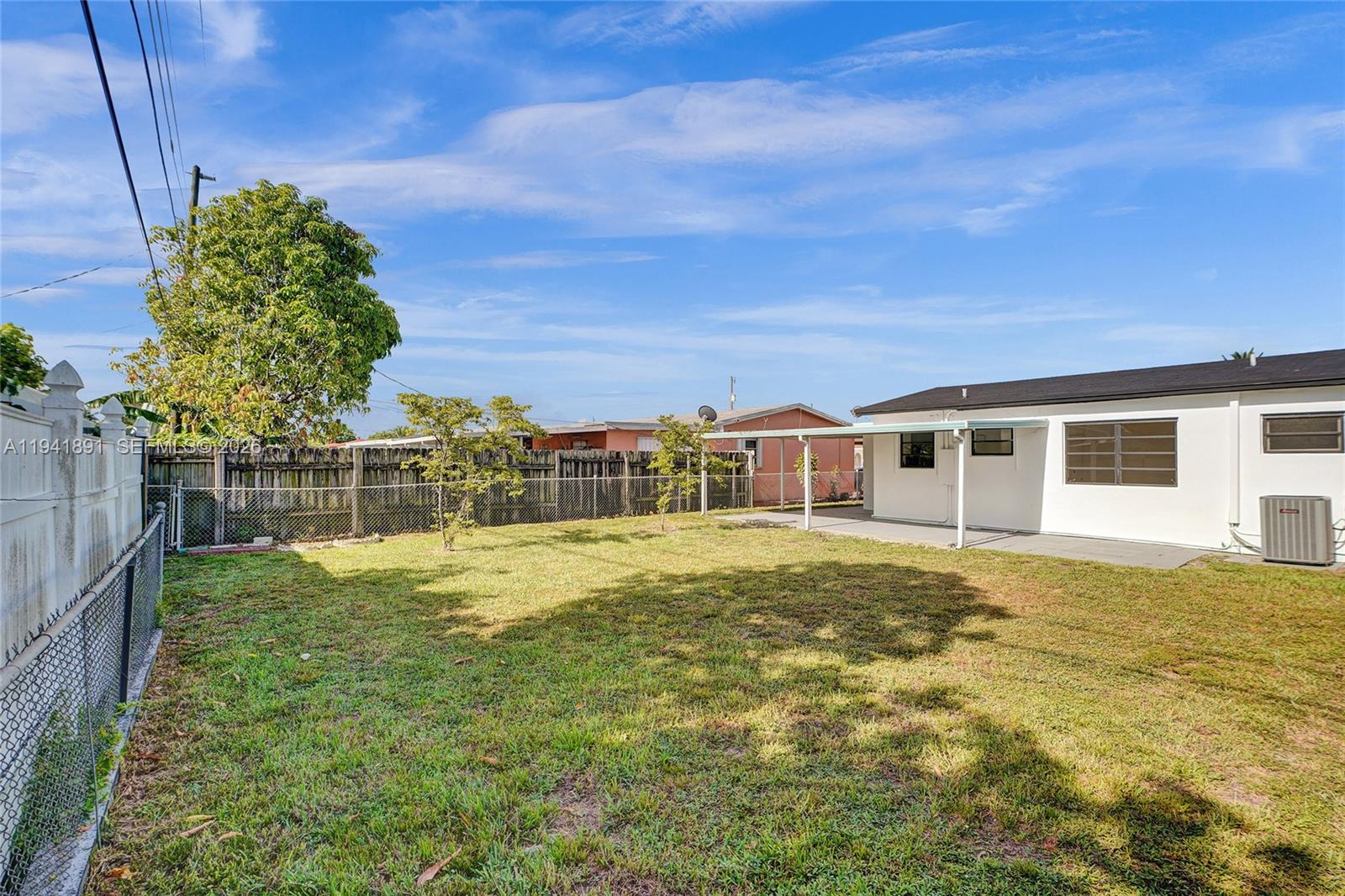 INGLESIDE PARK - Residential