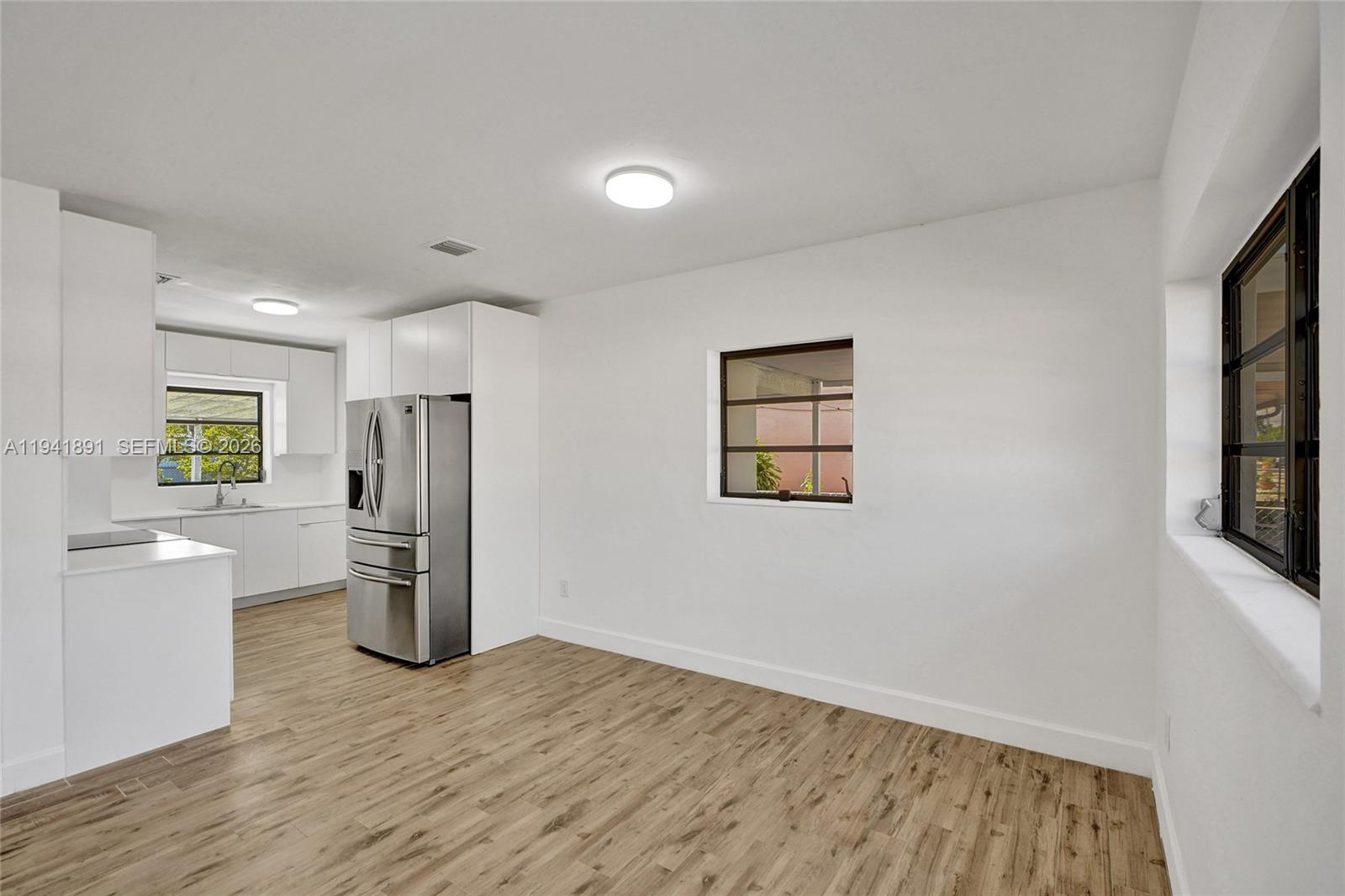 INGLESIDE PARK - Residential