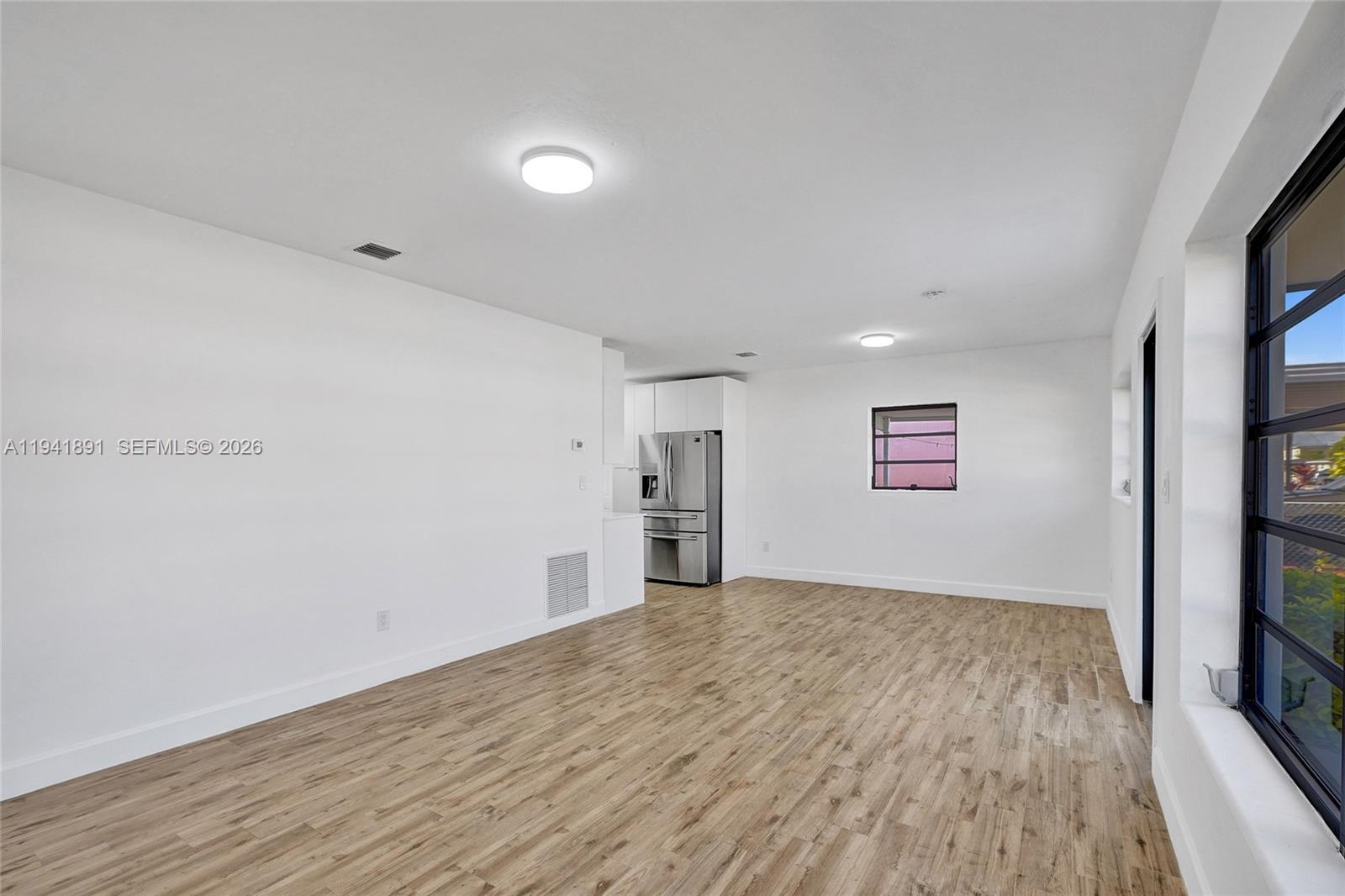 INGLESIDE PARK - Residential