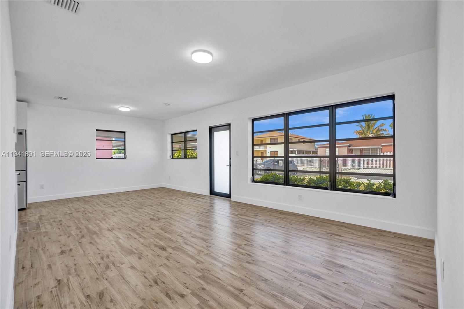 INGLESIDE PARK - Residential