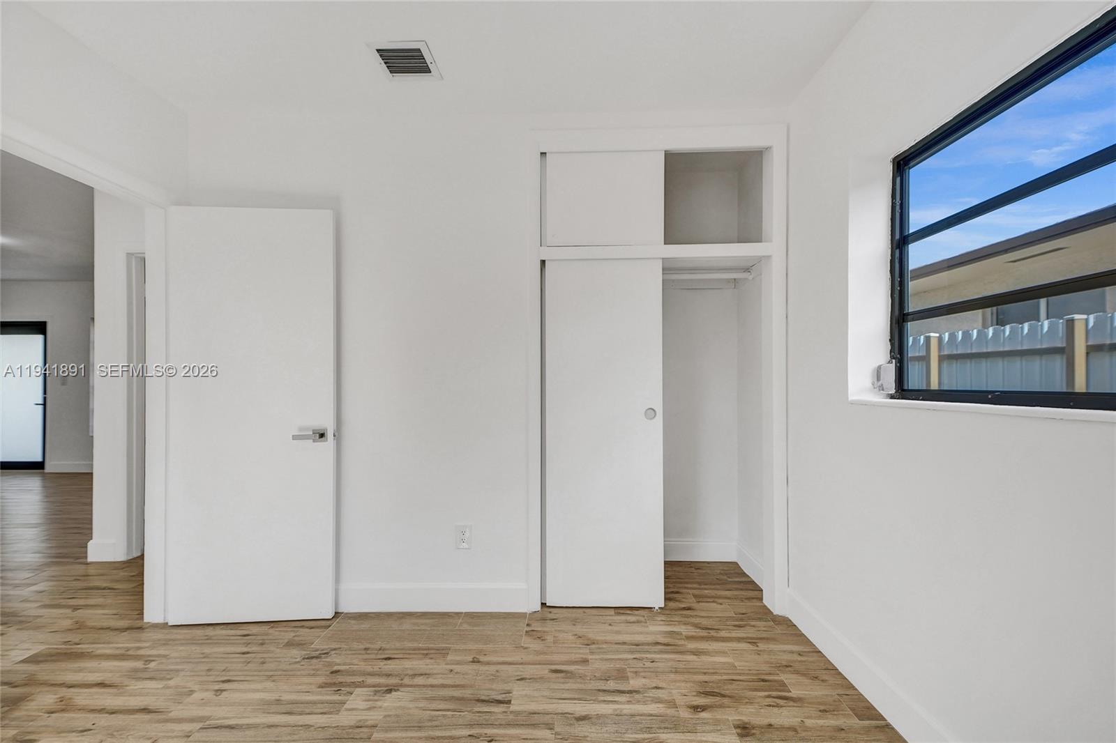 INGLESIDE PARK - Residential